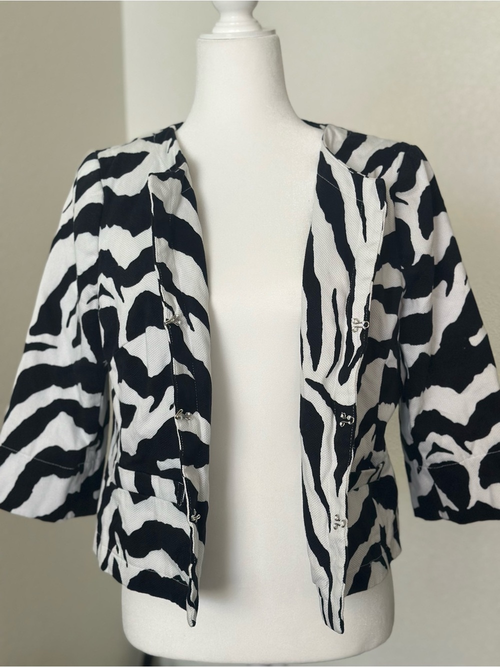 East 5th Black & White Zebra-Print Open Front Jacket